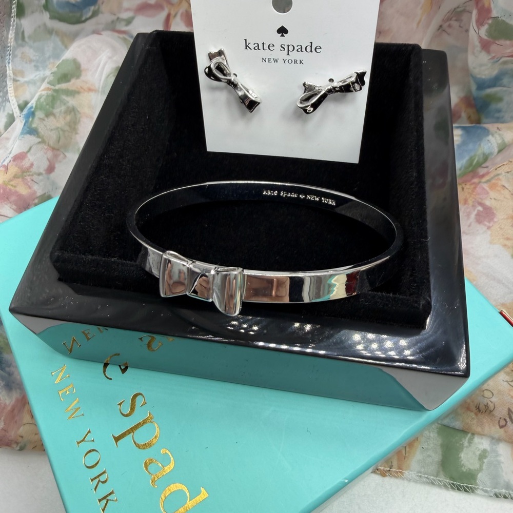 Kate Spade Silver Bracelet and Earrings with Trinket Box #30SET